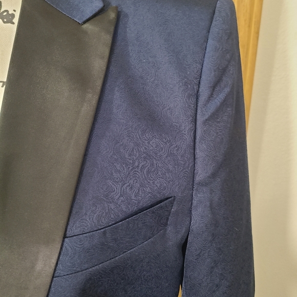 NWT Navy Blue Printed Textured Satin Lapel Tuxedo Jacket Blazer Suit Coat - Picture 2 of 3